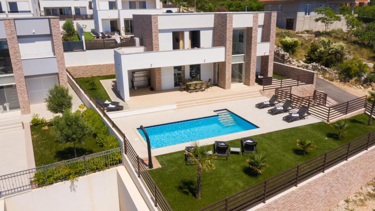 Villas Royal I With Private Pool Novalja Exterior photo