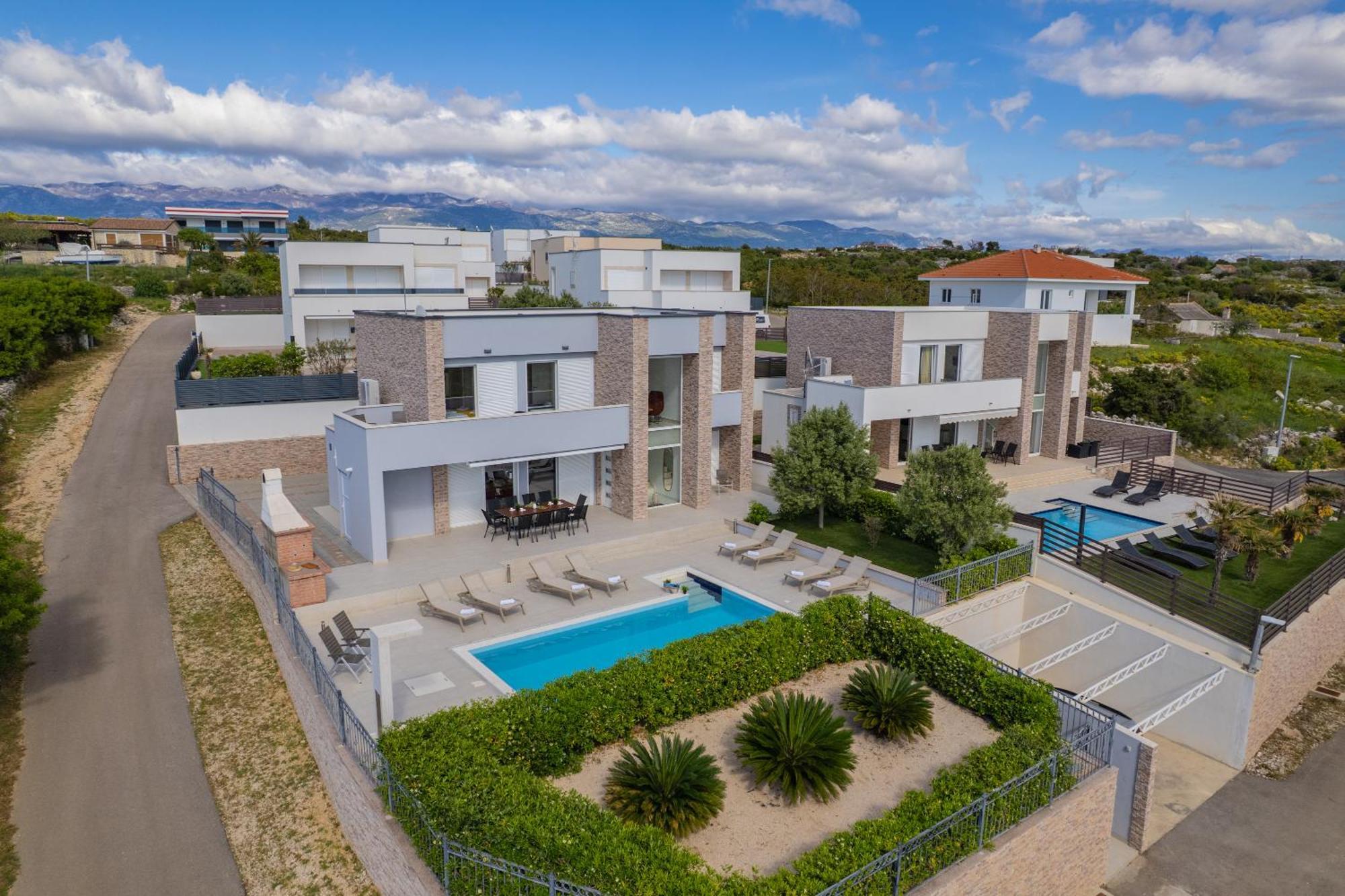 Villas Royal I With Private Pool Novalja Exterior photo
